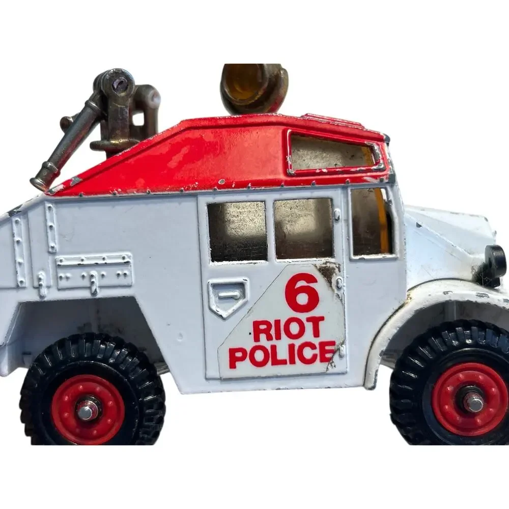Vtg Corgi #422 Quad Tractor 6 Riot Police Hong Kong 77’ Die Cast Military Toy